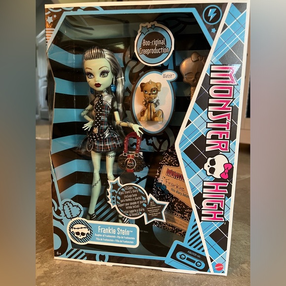MONSTER HIGH FRANKIE STEIN 2022  NWT - Picture 1 of 5